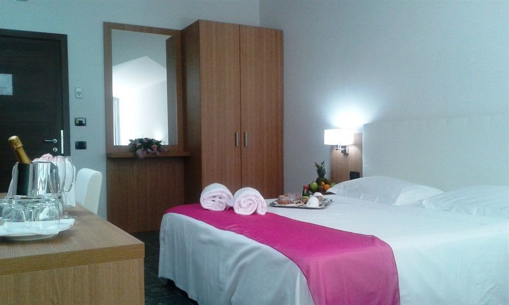 Vea Resort Hotel Mercato San Severino Eksteriør bilde
