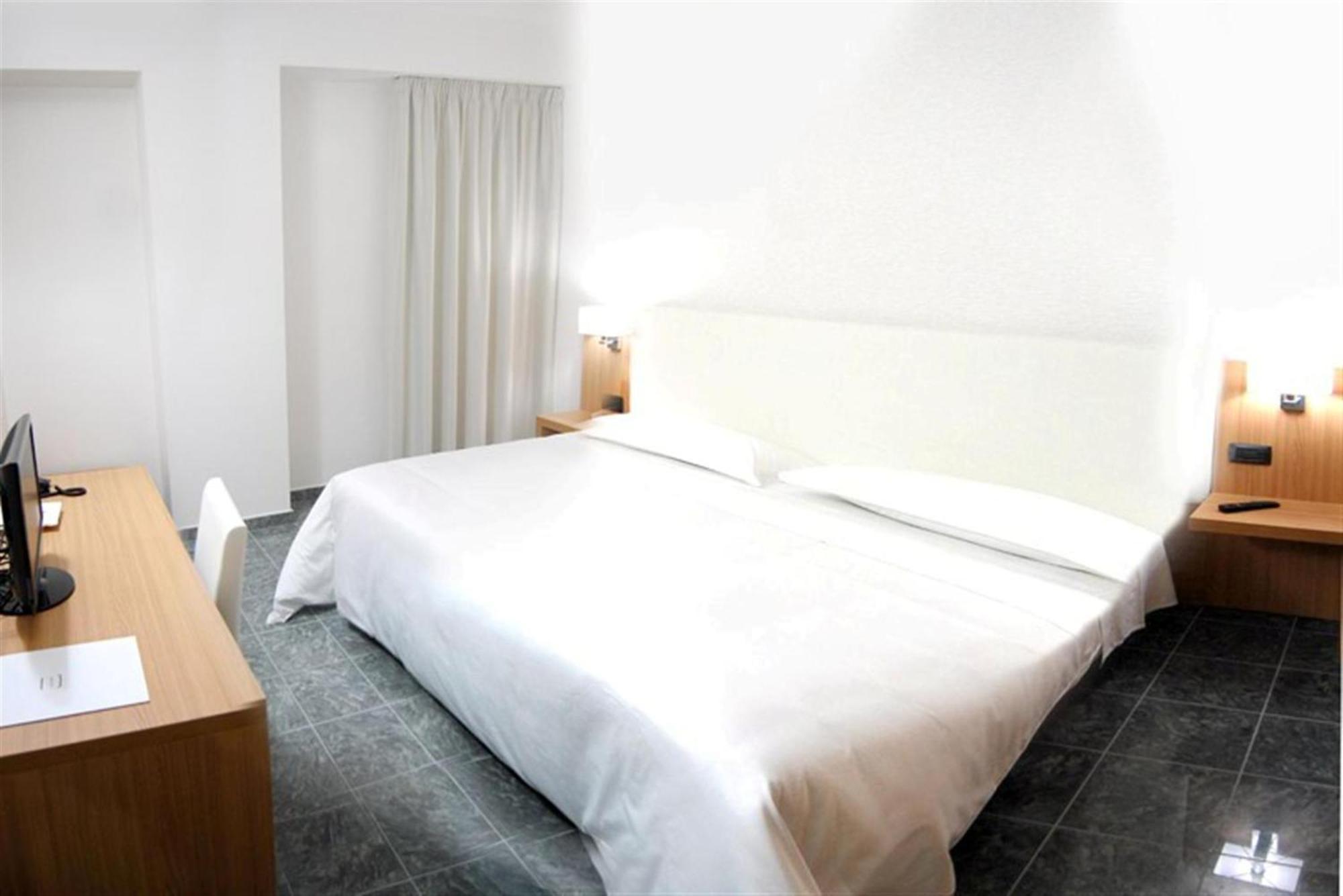 Vea Resort Hotel Mercato San Severino Eksteriør bilde